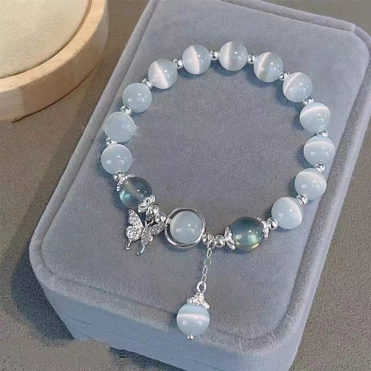 High-grade cat's eye bracelet